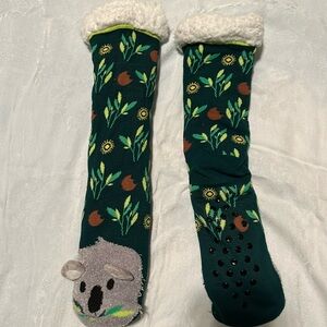 Fuzzy no slip koala socks